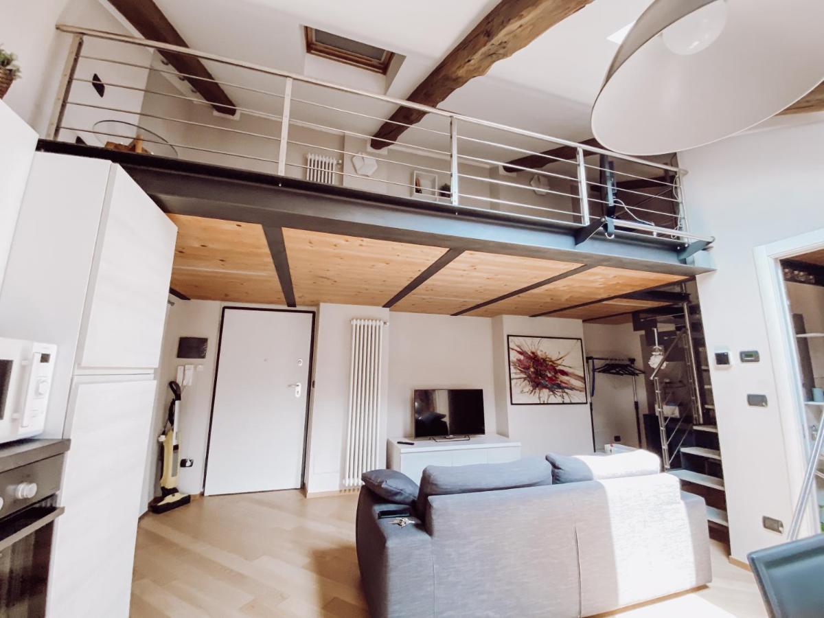 Historic Center Charming Apartment Free Wi-Fi 萨维利亚诺 外观 照片